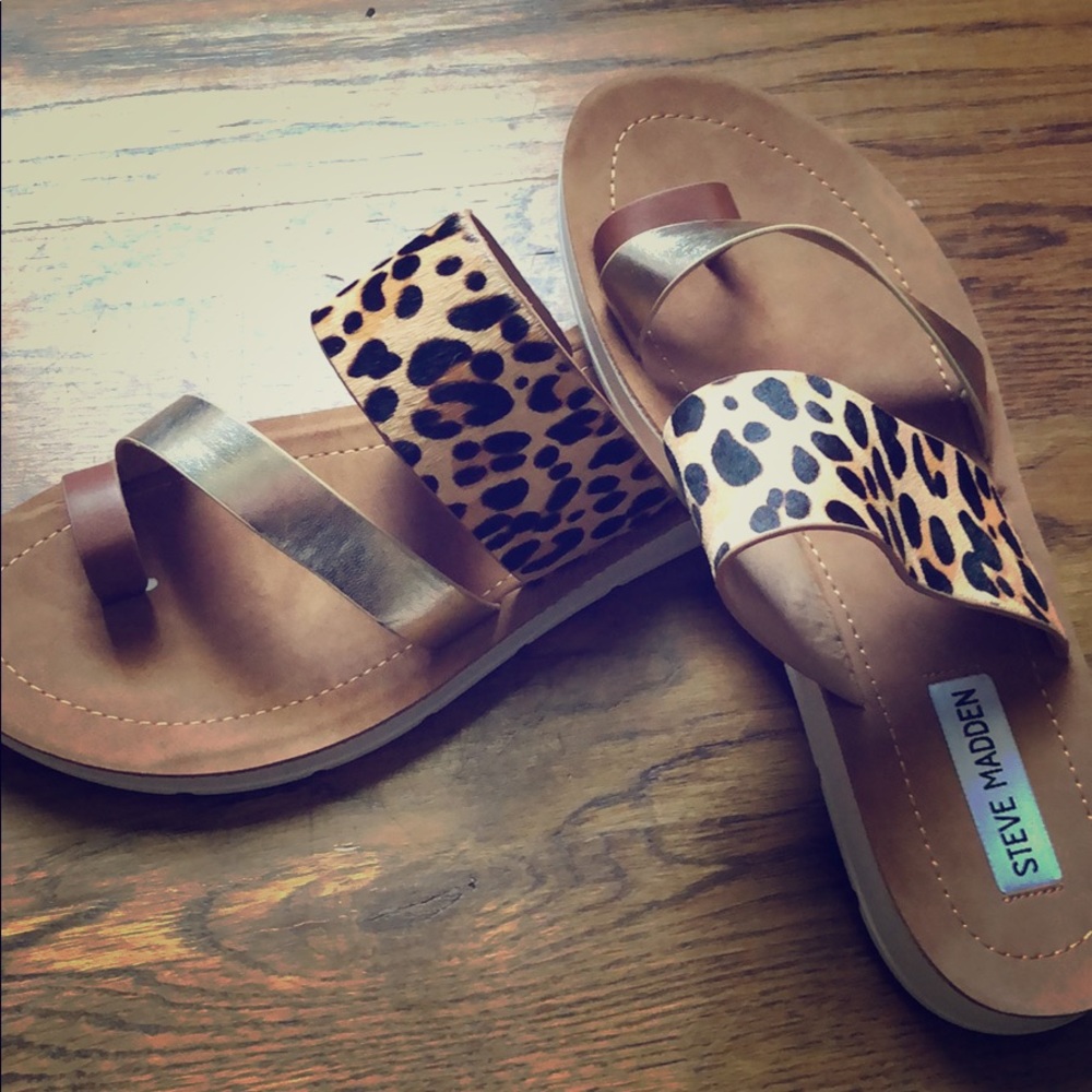 New Steve Madden Leopard print sandal